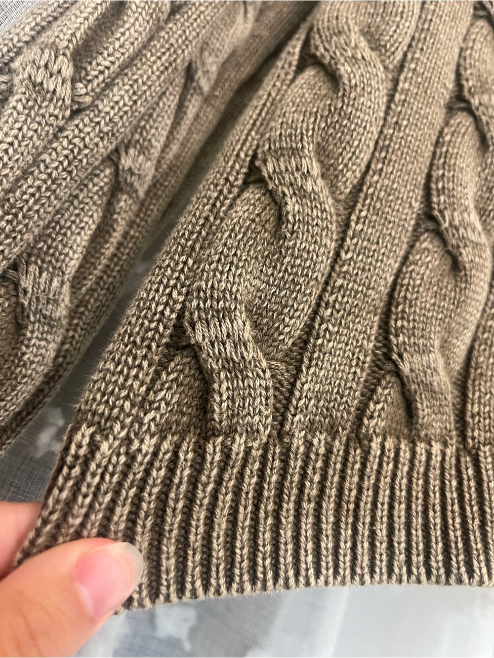 Arizona Jean Company Olive Green Cable Knit Cropped Sweater - Picture 3 of 4